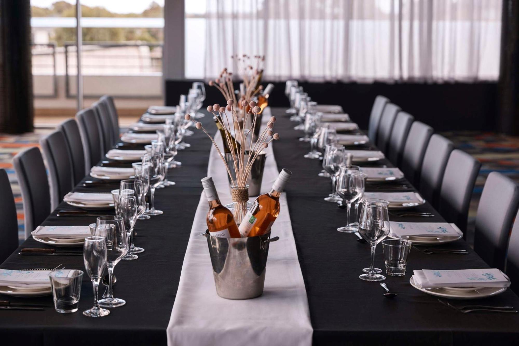 Atura Dandenong Hotel Doveton Exterior foto